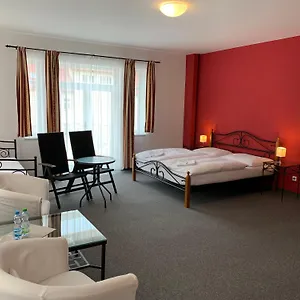 Aparthotel Apartma La Provence