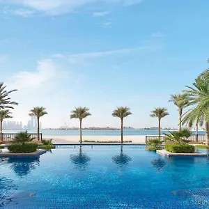 Курортный комплекс Fairmont The Palm *****
