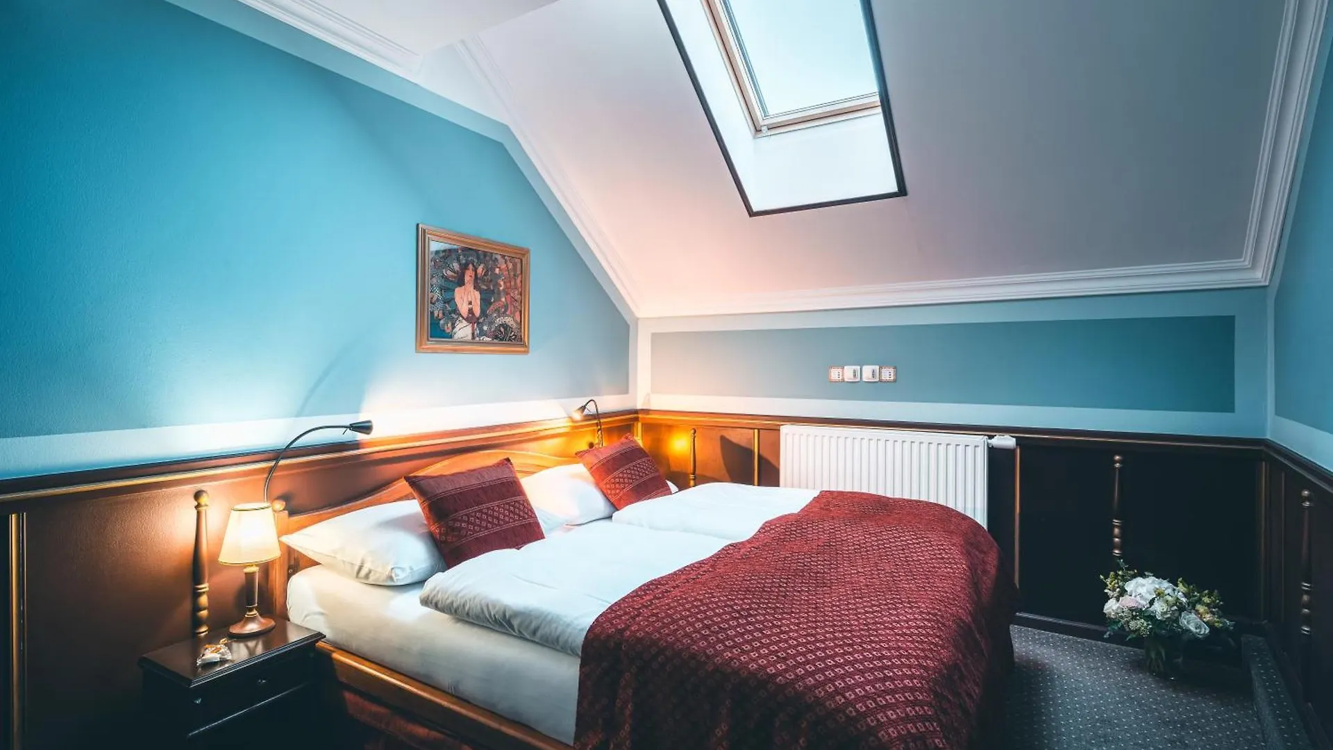 Hotel Hastal Prague Old Town 4*,