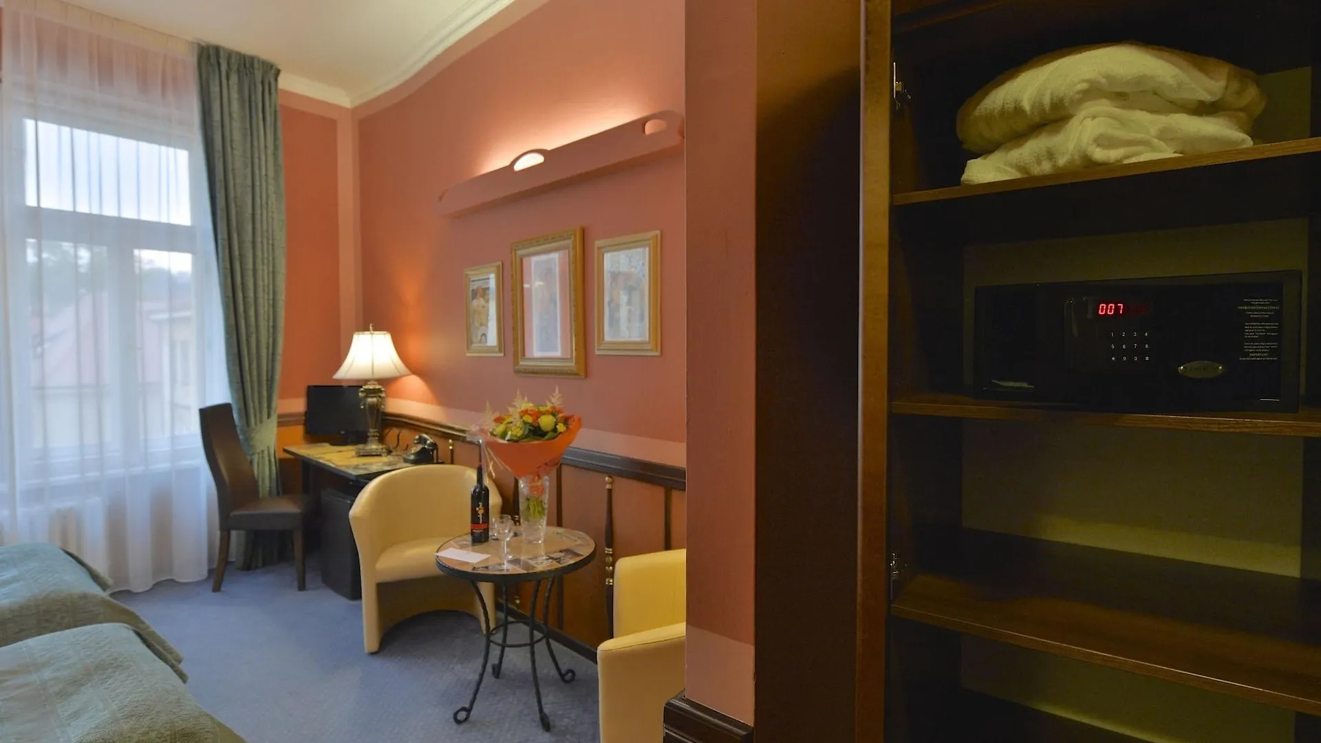 Hotel Hastal Prague Old Town