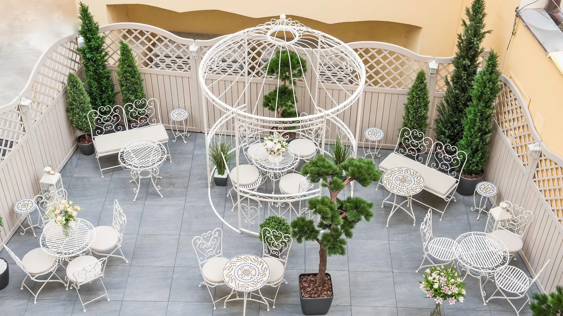 Hotel Hastal Prague Old Town 4*,