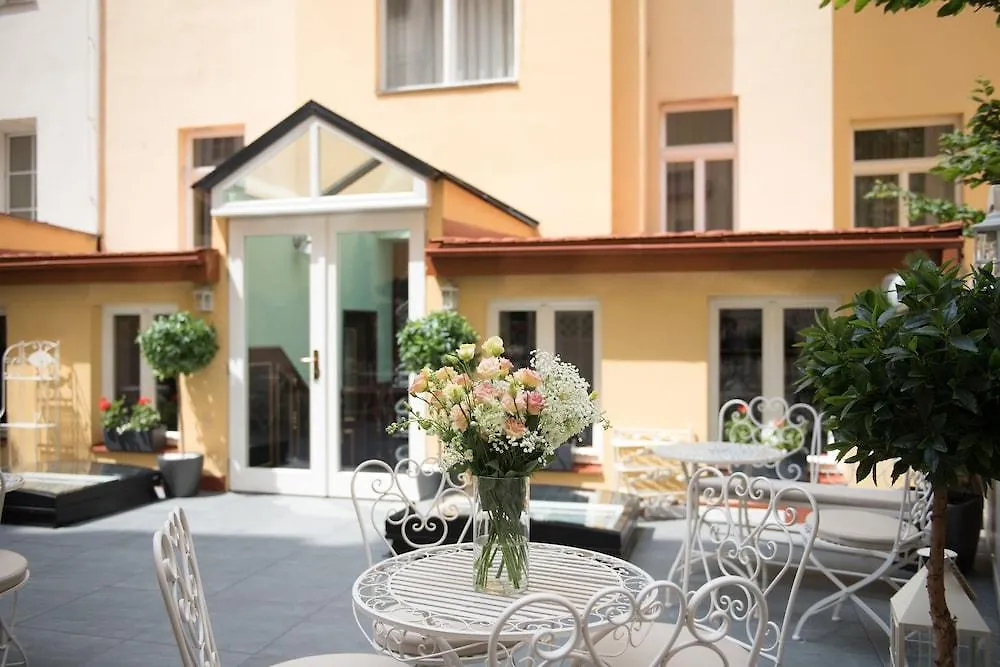 ****  Hotel Hastal Prague Old Town República Checa