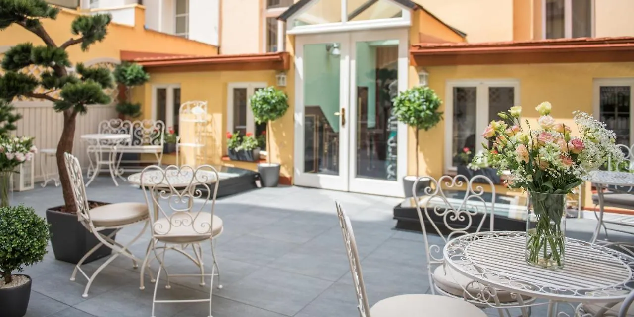 Hotel Hastal Prague Old Town